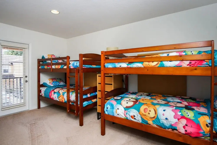Room 3 of 21