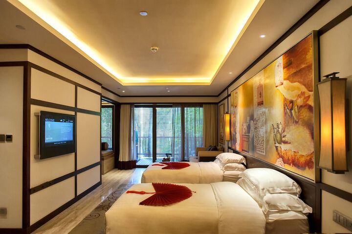 Room 16 of 68