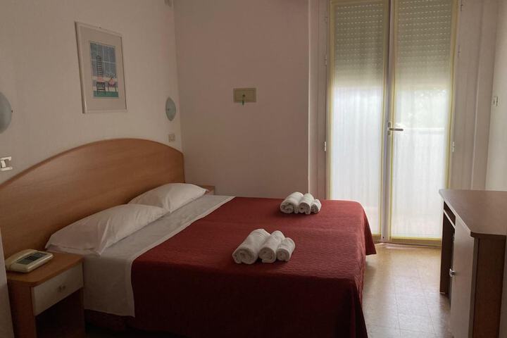 Room 13 of 45