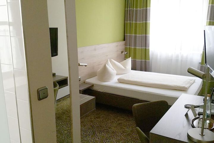 Room 22 of 55