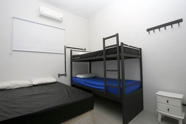 Room 14 of 25