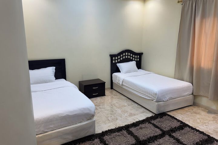 Room 8 of 20