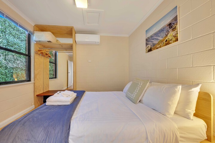 Room 15 of 46