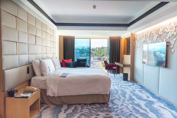 Room 37 of 111