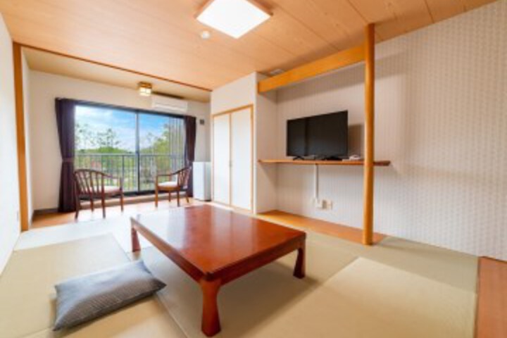 Room 12 of 61