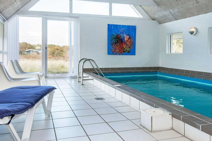 Pool 13 of 22
