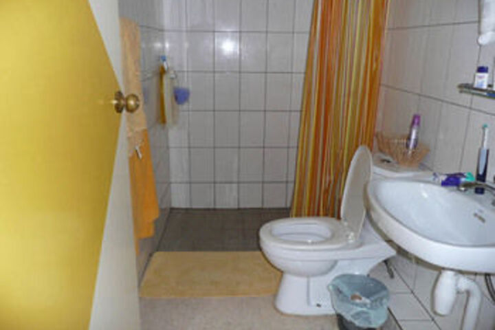 Room 2 of 22