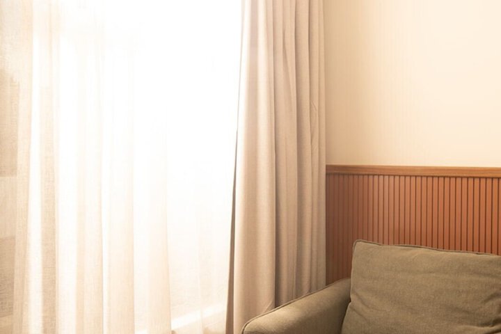 Room 25 of 144