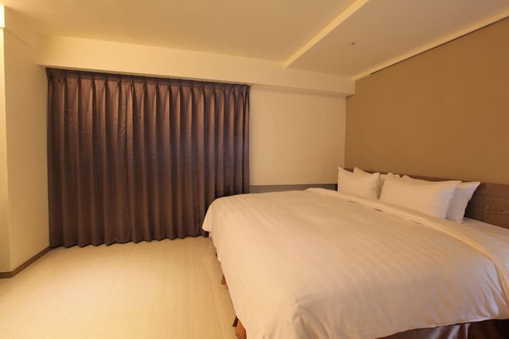 Room 21 of 62