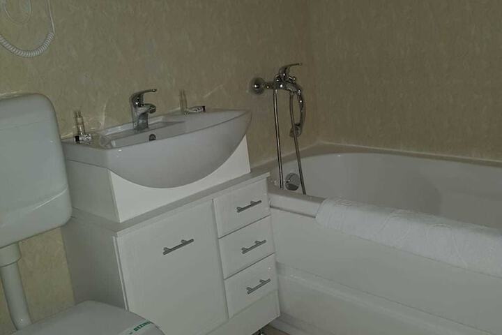 Room 12 of 12