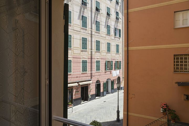 Room 12 of 21