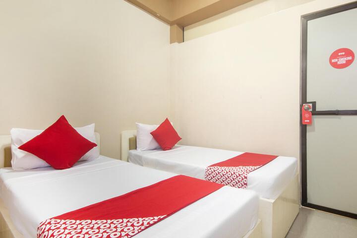 Room 15 of 31