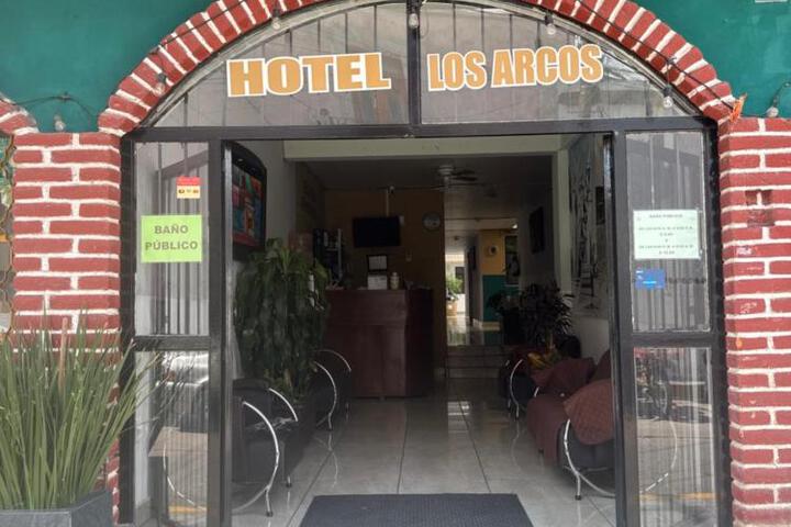Photo of Hotel Los Arcos