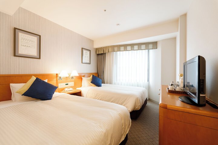 Room 30 of 77