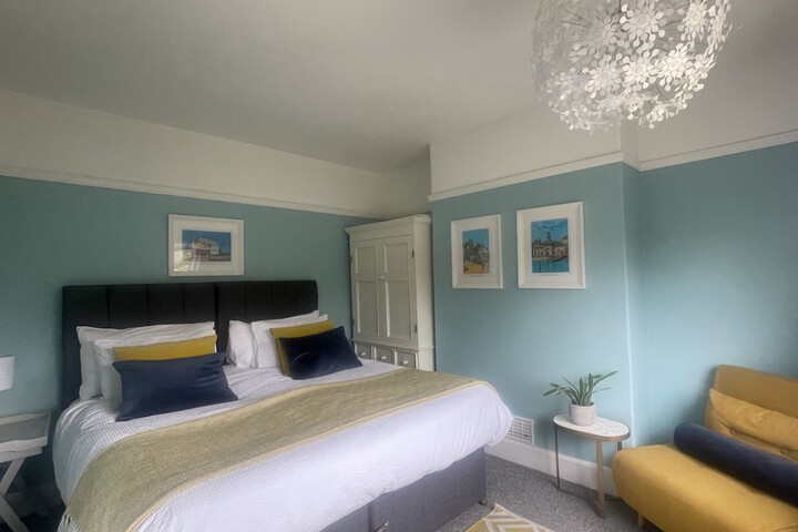 Room 10 of 46
