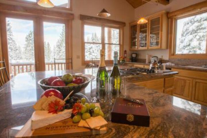 1809 Woods Point Way Hh5h in Truckee, CA
