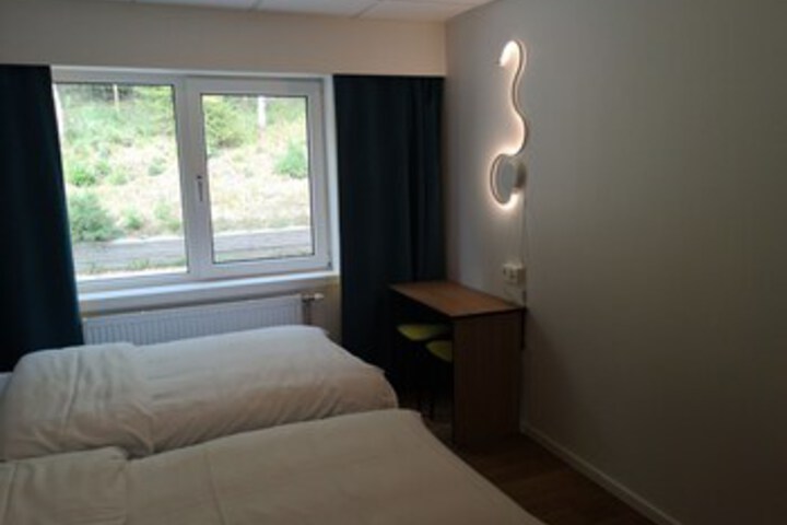 Room 36 of 46