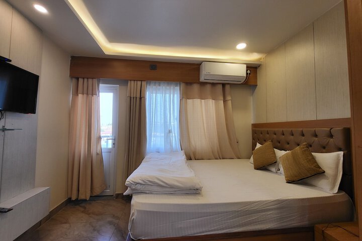 Room 10 of 75