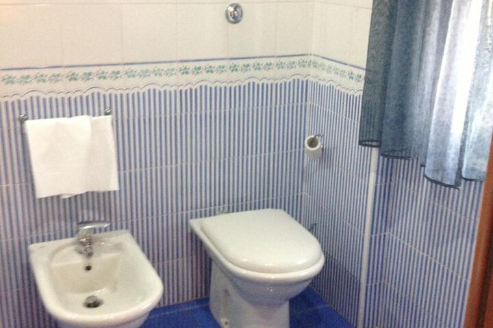 Room 13 of 39
