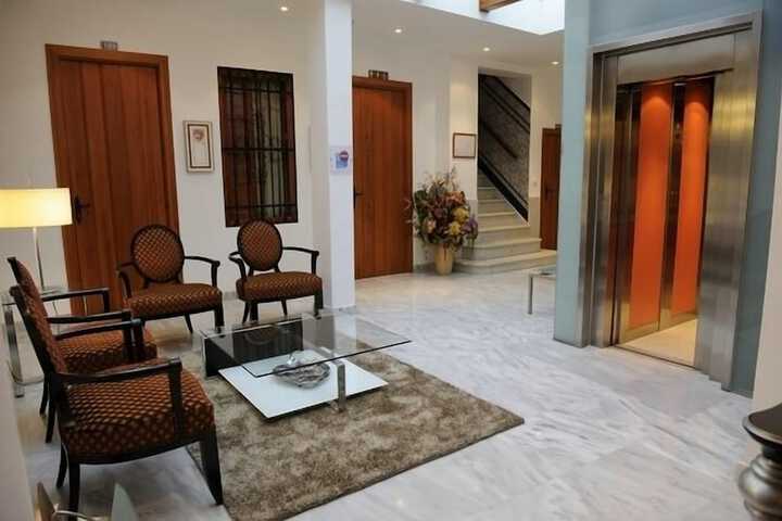Guest Lobby
