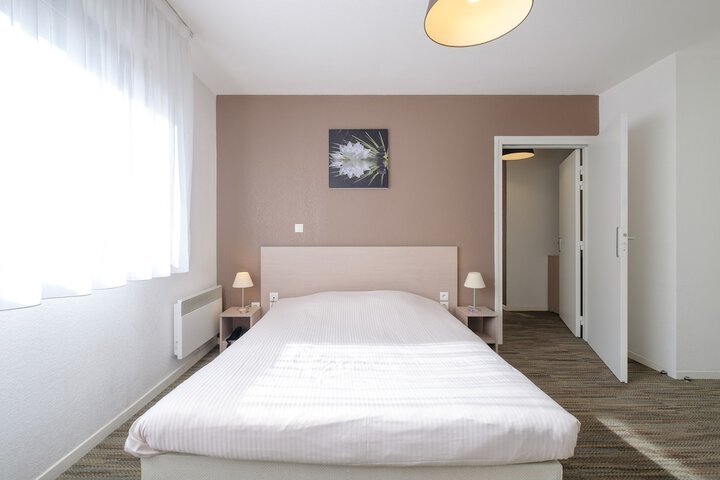 Room 13 of 91
