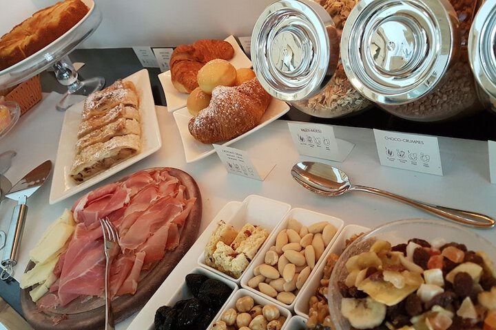 Breakfast/Coffee Service 38 of 56