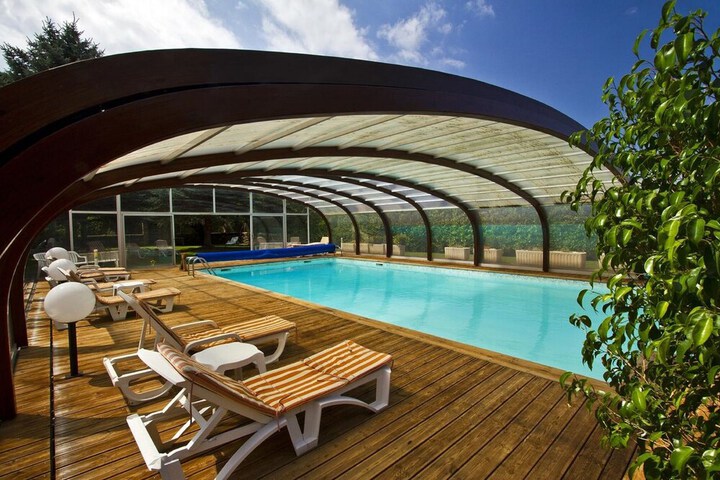 Pool 42 of 55