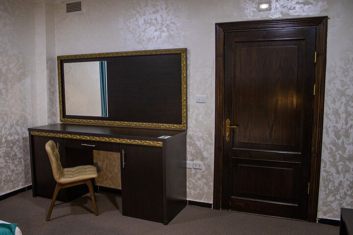 Room 44 of 125