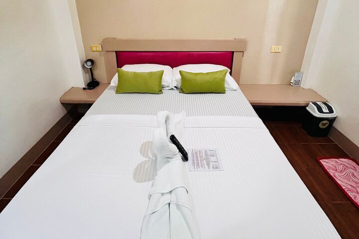 Room 21 of 122