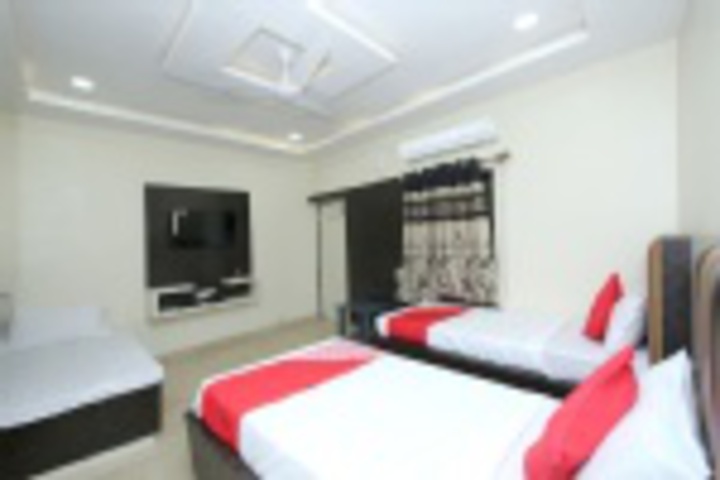 Room 292 of 407