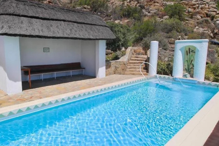 Pool 8 of 13