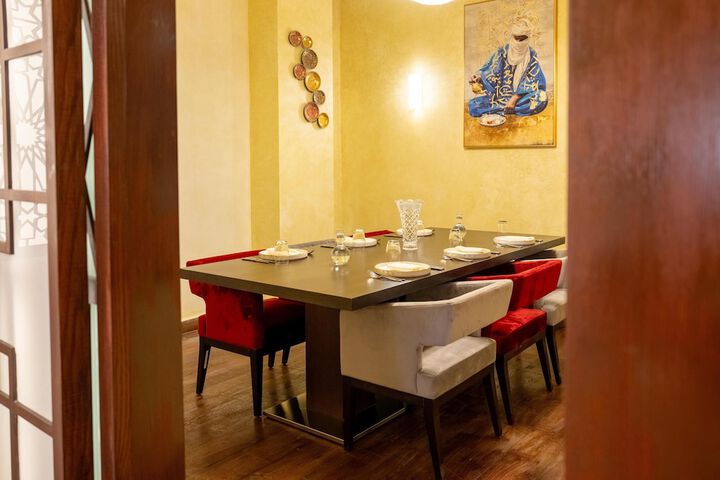 Dining 84 of 164