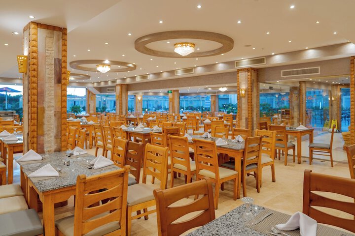 Dining 88 of 189