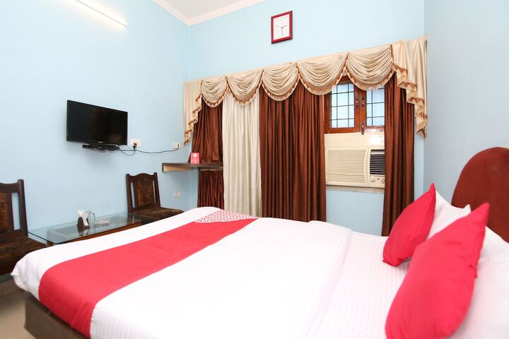 Room 15 of 24