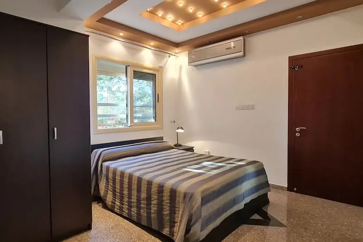 Room 5 of 21
