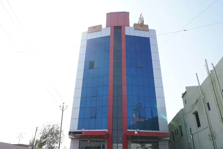 OYO 23193 Shiv Sai