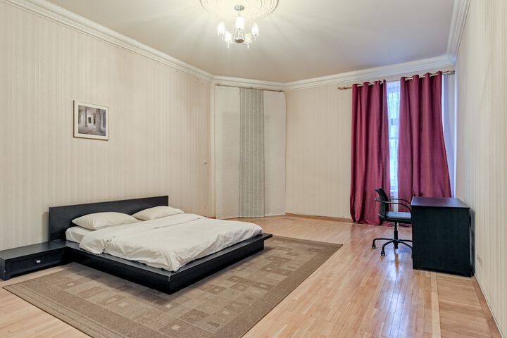 Room 16 of 51