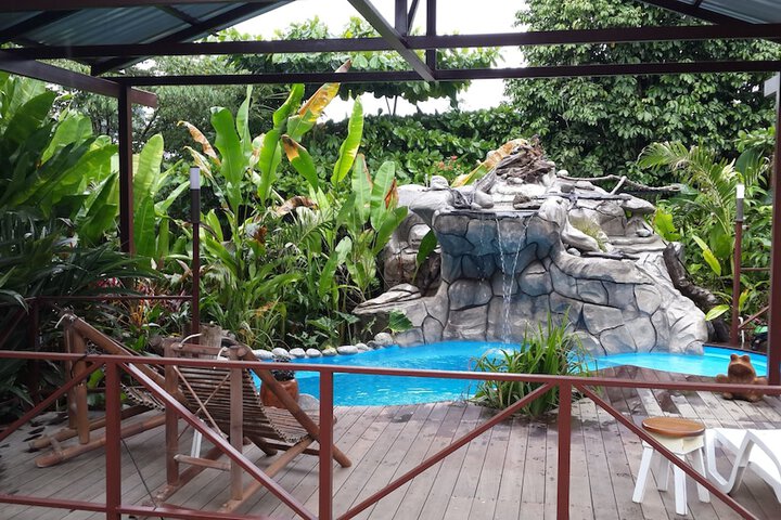 Pool 20 of 25
