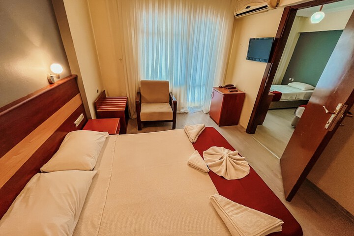Room 17 of 68