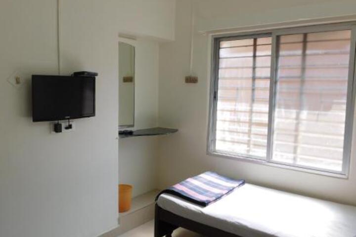 Shri Gita Hotel