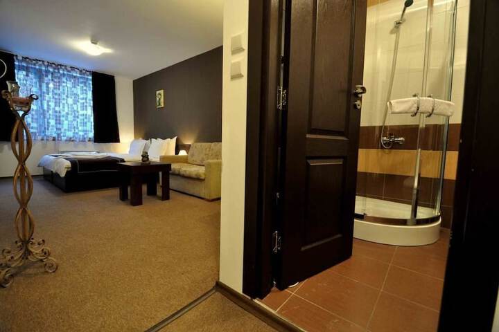 Room 14 of 56