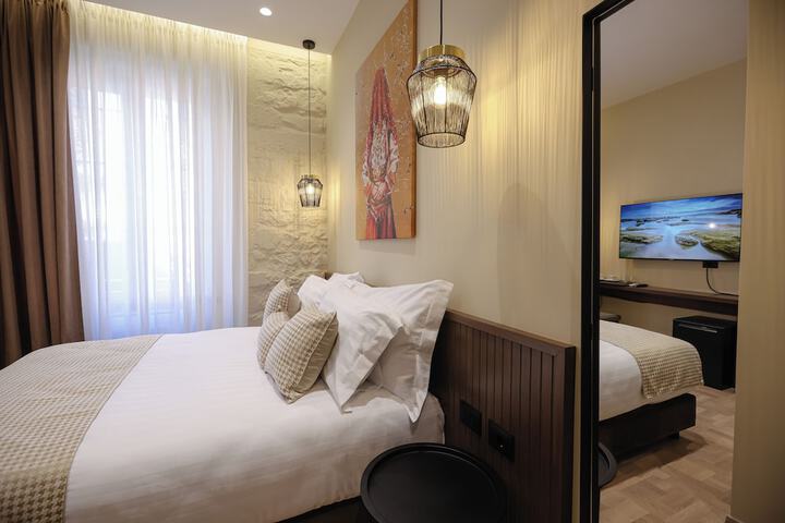 Room 20 of 38