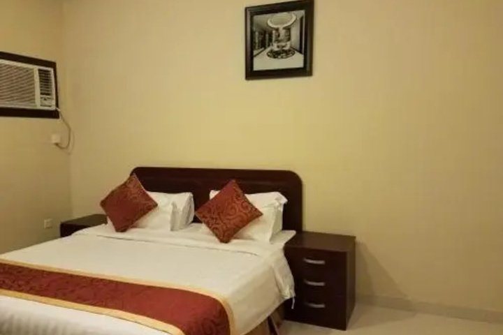 Room 3 of 10