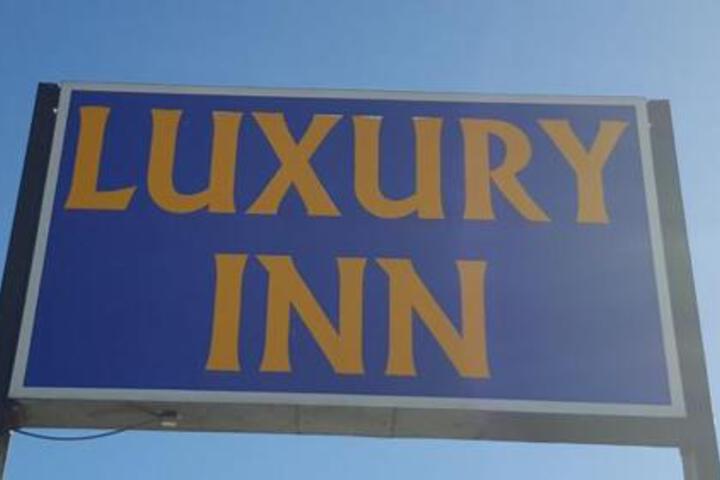 LUXURY INN in Midland, TX