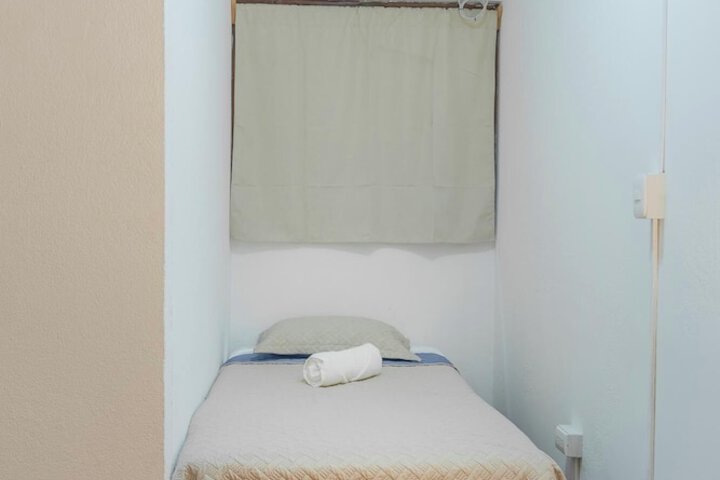 Room 17 of 61