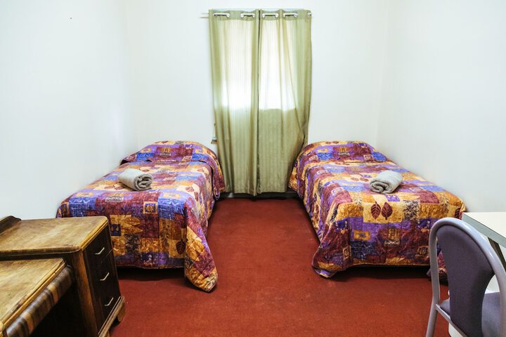 Room 2 of 41