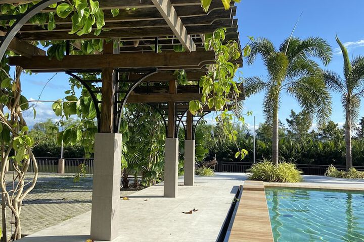 Pool 5 of 15