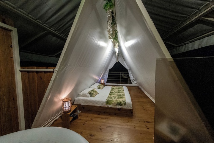 Room 14 of 22