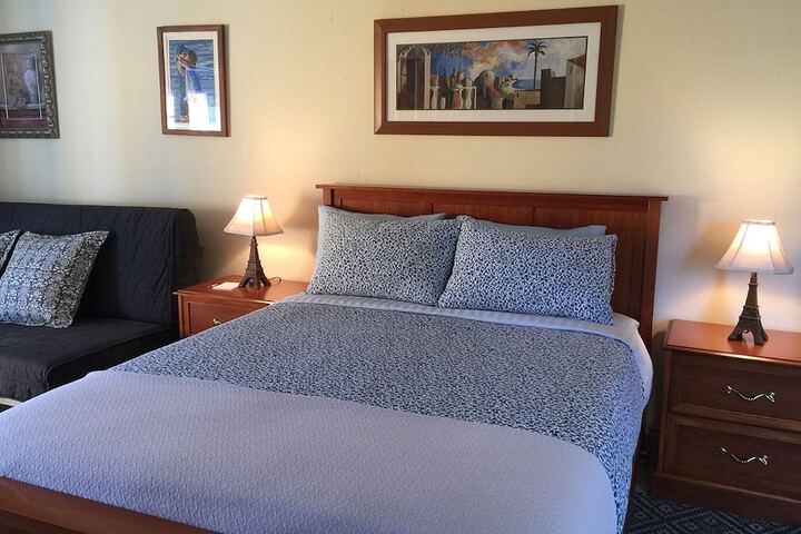 Room 3 of 24