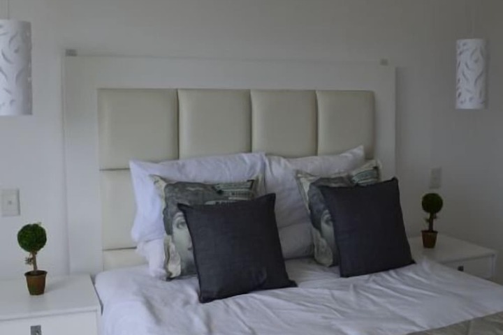Room 14 of 40